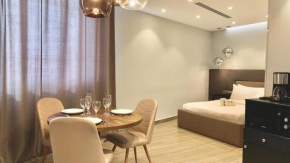 Comfortable studio with terrace and parking